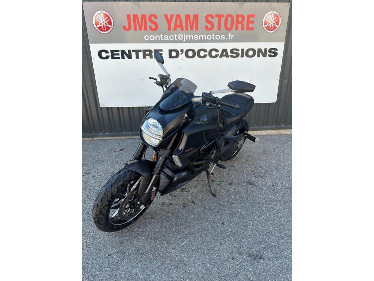 DUCATI DIAVEL CARBON