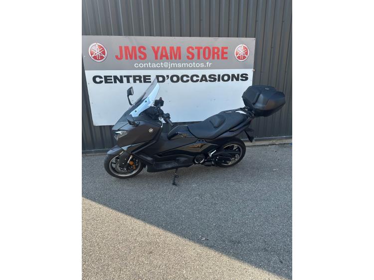 YAMAHA XP T-MAX 560 TECH MAX DARK MAGMA 2025