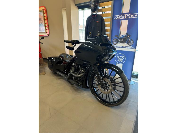 HARLEY-DAVIDSON TOURING ROAD GLIDE 1868 SPECIAL - GAGNANTE DU CONCOURS KUSTOM KULTURE PARIS 2023